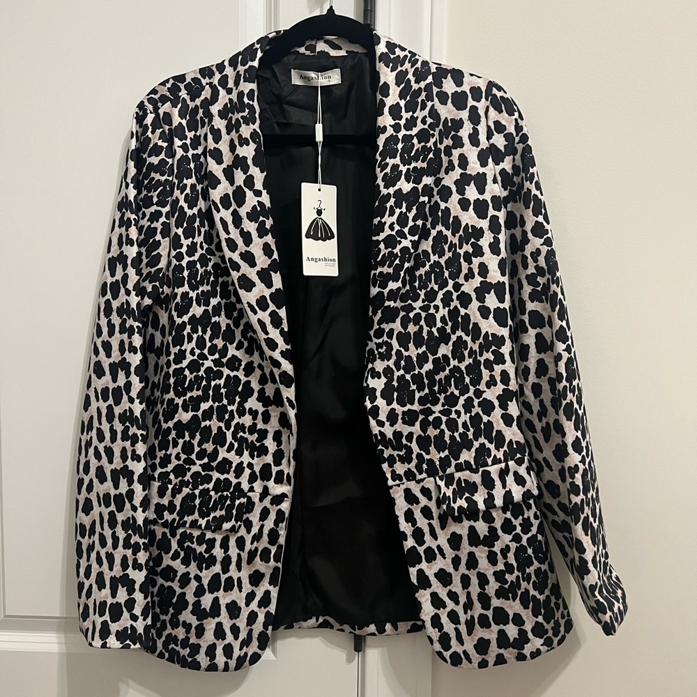 Black and white leopard womens blazer